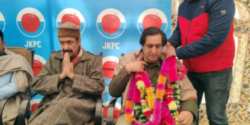 ’لوگوں کے مفادات کو تحفظ فراہم کرنا لیڈر شپ کا سب سے بڑا چیلنج‘