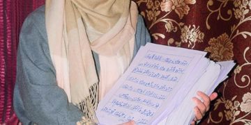 بانڈی پورہ کی طالبہ کا قابل ستائش کار نامہ‘۶ ماہ میں قرآن کا نسخہ تحریر کیا