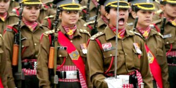 جنگجو مخالف کارروائیوں کے دوران خواتین اہلکاروں کی تعیناتی زیر غور :چارو