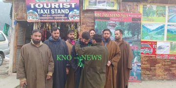 پہلگام کے ٹیکسی ڈرائیور نے حیدرآباد کے سیاح کو 10 لاکھ روپے مالیت کا سونا واپس د یا