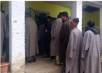 ڈی ڈی سی بائی پول:درگمولہ میں ووٹر ٹرن آوٹ 32‘حاجن میں 53 فیصد