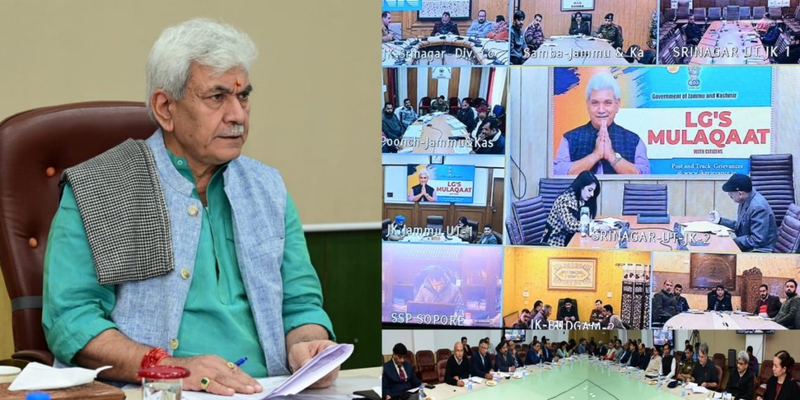 ’ایل جی کی ملاقات‘ :سنہا نے لوگوں سے ان کی شکایات دور کرنے کیلئے بات چیت کی