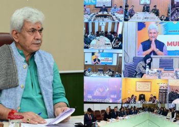 ’ایل جی کی ملاقات‘ :سنہا نے لوگوں سے ان کی شکایات دور کرنے کیلئے بات چیت کی
