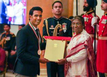 مرمو نے نیشنل اسپورٹس ایوارڈز اور ایڈونچر ایوارڈ 2022 پیش کیا