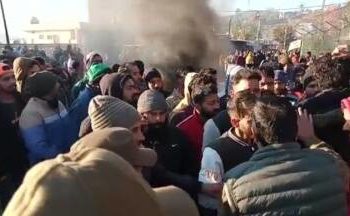 راجوری میں فوجی کیمپ کے باہر دو شہریوں کی گولی لگنے سے موت پر احتجاج