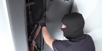 گاندھی نگر میں تاجر گھرانہ پانچ گھنٹوں تک یرغمال