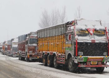 وادی میں برفباری سے معمولات زندگی متاثر