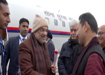 مرکزی وزیر داخلہ جموں پہنچے ، ڈانگری متاثرین سے ملنے راجوری روانہ ہوں گے