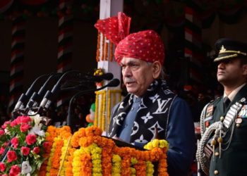 جموں وکشمیر ترقی کی نئی صبح دیکھ رہا ہے : بھٹناگر