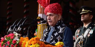 جموں وکشمیر ترقی کی نئی صبح دیکھ رہا ہے : بھٹناگر