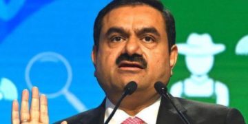 اڈانی کی فنڈز حاصل کرنے کی صلاحیت ایک یا دو سال میں کم ہو سکتی ہے ، لیکن ابھی قرض کی ادائیگی کا کوئی دباؤ نہیں: موڈیز