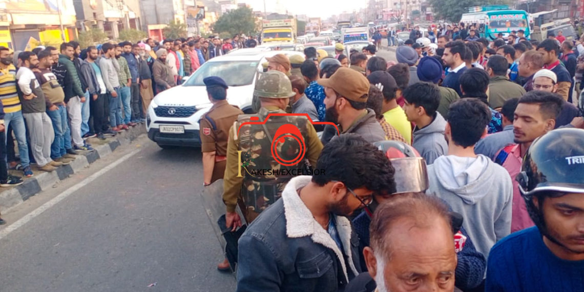 ’یو ٹی اِنتظامیہ کشمیری مائیگرنٹ کنبوں اور پی ایم پیکیج ملازمین کے مسائل کے تئیں حساس ‘