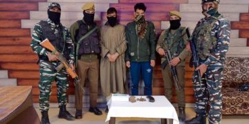 بارہمولہ کے ٹی آر ایف کے دو جنگجو اعانت کار گرفتار