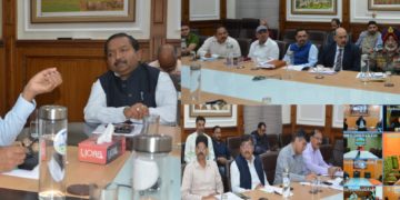 سرینگرجموں شاہراہ پرنگروٹہ اور قاضی گنڈ میں کسی ٹرک کو نہیں روکا جائیگا: چیف سیکرٹری