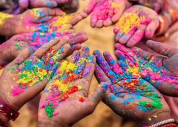 پورے ملک میں ہولی کا تہوار منایا گیا