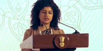 پاکستان کو ہمارے ساتھ جنون ہے جبکہ اس کے لوگ روزی روٹی کی جنگ لڑ رہے ہیں: ہندوستان