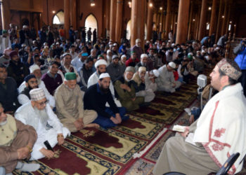 عالمی شہرت یافتہ ایرانی قاری احسن بیات ہمدانی کا تاریخی جامع مسجد کا دورہ