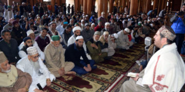 عالمی شہرت یافتہ ایرانی قاری احسن بیات ہمدانی کا تاریخی جامع مسجد کا دورہ