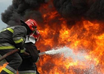 ہندواڑہ میں بھیانک آتشزدگی سات دکان اور ایک مکان خاکستر، اہلکار سمیت تین زخمی