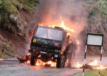 مینڈھر: فوجی گاڑی میں آگ لگنے سے 5 فوجی ہلاک