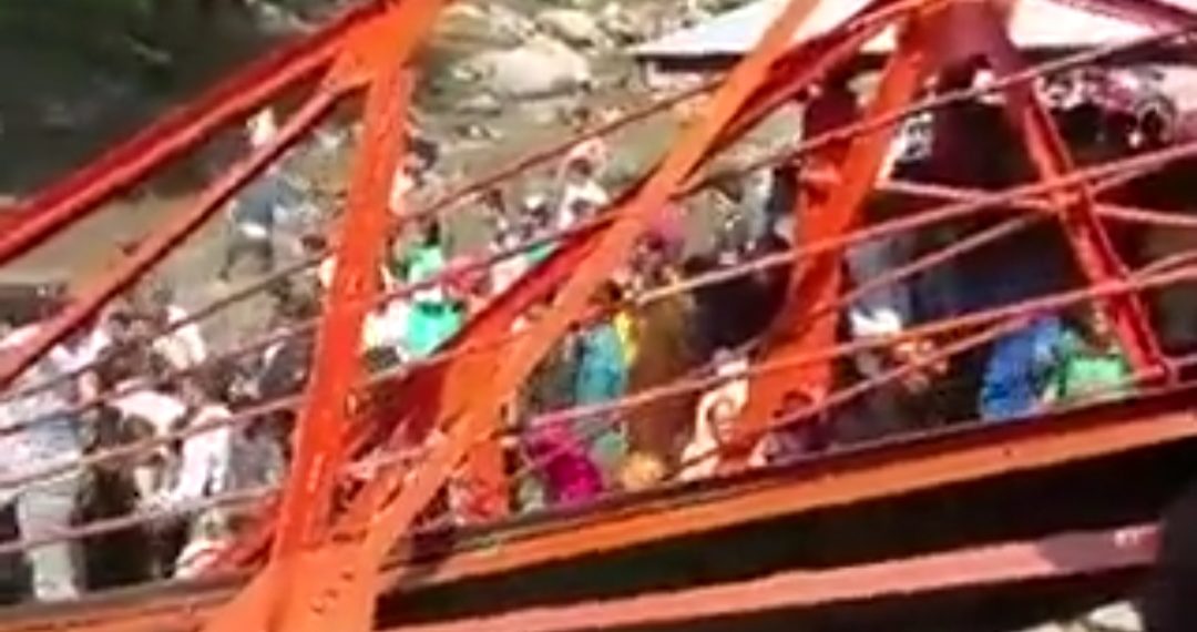 ادھم پور کے بینی سنگم میں فٹ برج گرنے سے 6 افراد زخمی
