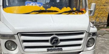 بانہال میں گاڑی پتھروں کی زد میں آنے سے تین غیر مقامی افراد زخمی