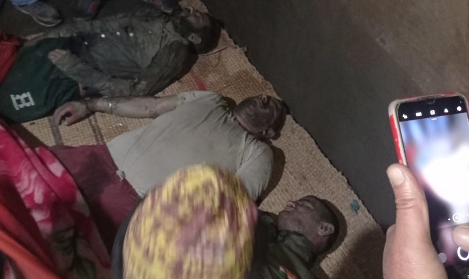 کشتواڑ میں مکان گرنے سے 3 نابینا بھائیوں کی موت، ماں بیٹی زخمی