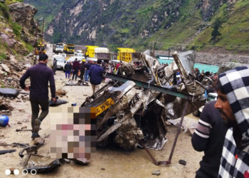 کشتواڑ سڑک حادثے میں 7 مزدور از جان، 3 زخمی
