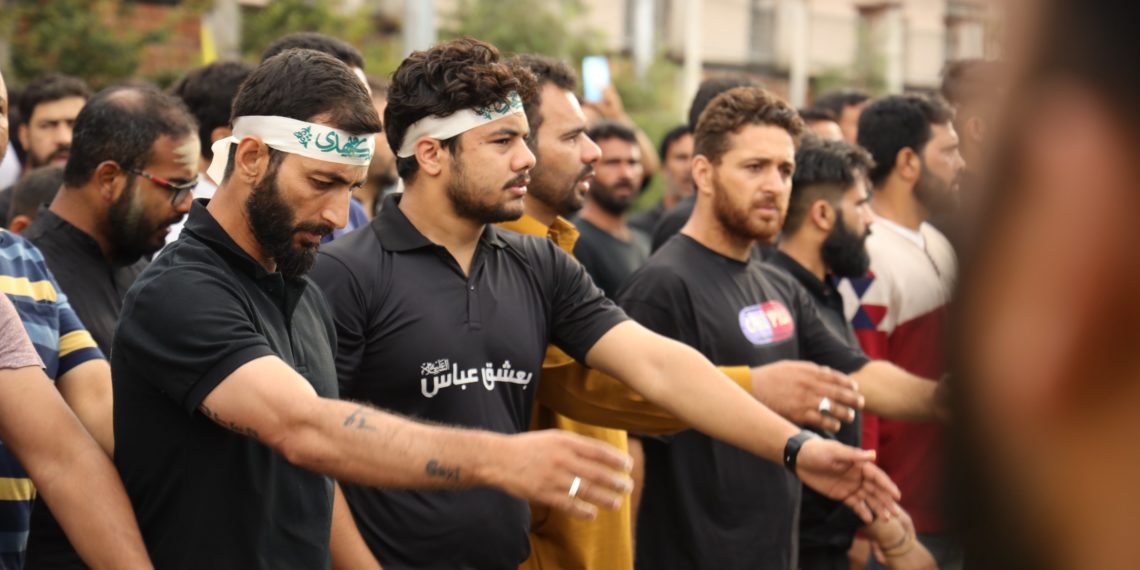 تین دہائیوں کے بعد سری نگر میں روایتی راستوں سے محرم جلوس برآمد، ہزاروں عزا داروں کی شرکت