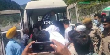 مغل روڈ حادثہ : ڈائریکٹر فائنانس اور ان کے بیٹے کی لاشیں برآمد