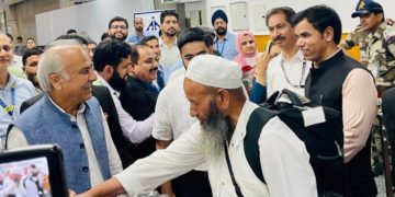 630 عازمین حج کا پہلاقافلہ آج 2 پروازوں میں سرینگر پہنچ رہا ہے