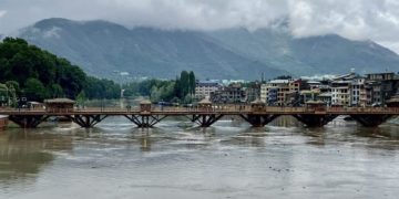 جہلم اور معاون ندیوں میں پانی کی سطح میں اضافہ’لیکن’گھبرانے کی ضرورت نہیں‘