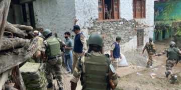 پاکستان سے سرگرم۶ملی ٹینٹوںکے گھروں پر چھاپے
