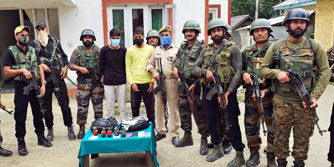 کپوارہ میں لشکر سے وابستہ ۳دہشت گردمعاونین گرفتار