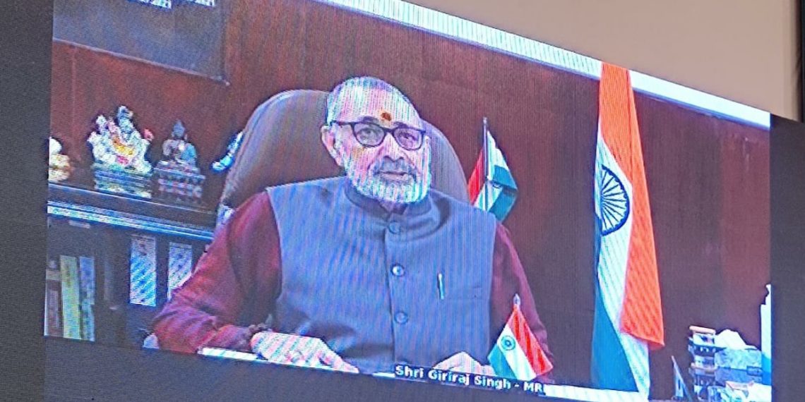 وزیر اعظم مودی نے ملک میں پنچایتوں کے کام کاج کو ایک نئی سمت دی ہے: گری راج