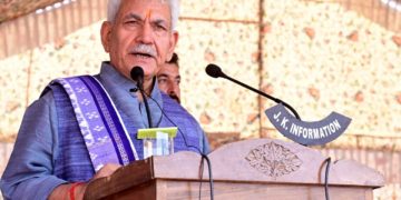 لوگ تنازعات کے منافع خوروں کو الگ تھلگ کریں:ایل جی سنہا