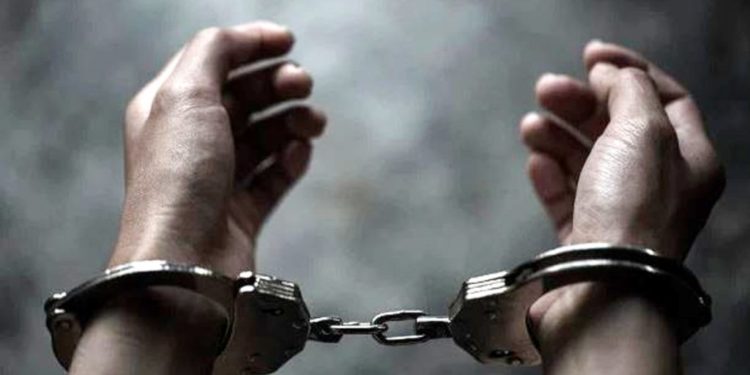 بڈگام میں خود کو آئی اے افسر ظاہر کرنے والا گرفتارـپولیس