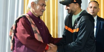 لیفٹیننٹ گورنر کی لیجنڈز لیگ کرکٹ کے کھلاڑیوں کیلئے ’ہائی ٹی‘ کی میزبانی