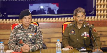  ڈی جی سی آر پی اور ڈی جی پی کی مشترکہ طور پر سیکورٹی جائزہ میٹنگ کی صدارت