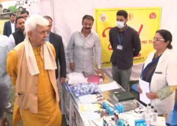 ایل جی کا چٹھا فارم اورستواری جموں کا دورہ