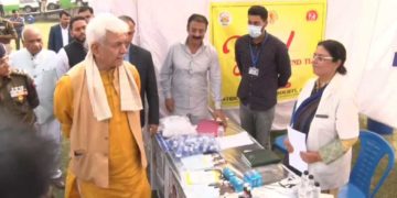 ایل جی کا چٹھا فارم اورستواری جموں کا دورہ