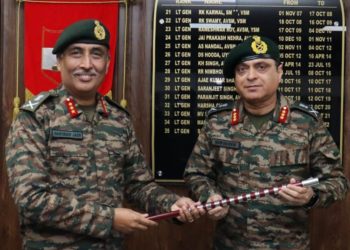 لیفٹیننٹ جنرل نوین سچدیوا نے وائٹ نائٹ کور کی کمان سنبھالی