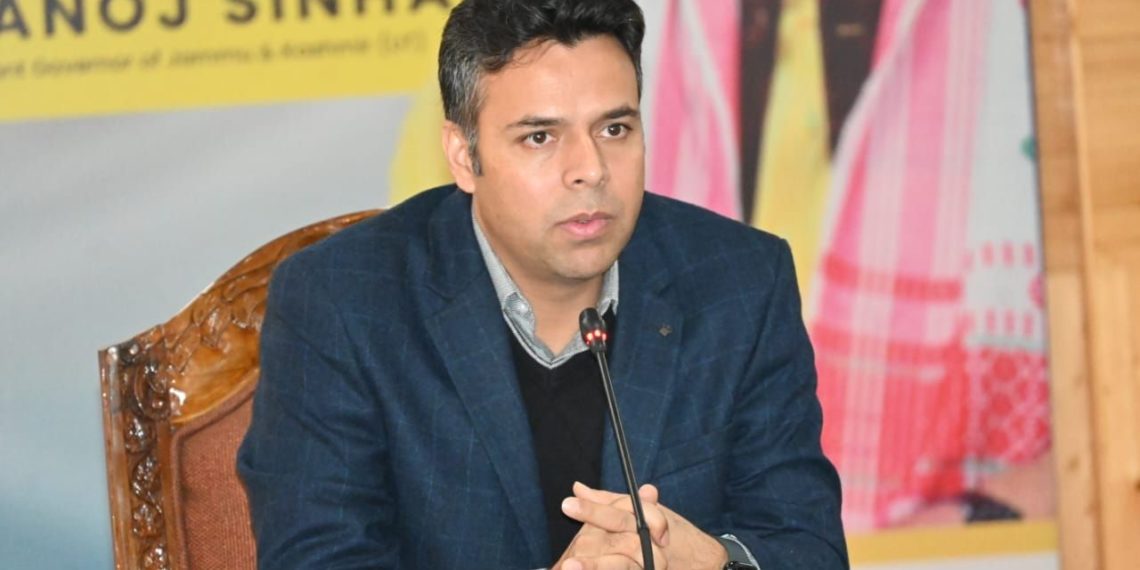 روڈ سیفٹی کیلئے میڈیا اور سوسائٹی کا بہت بڑا رول ہے:ڈی ایم