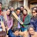 سچن ٹنڈولکر نے پلوامہ میں قائم ایک کرکٹ بیٹ منی فیکچرنگ فیکٹری کا دورہ کیا