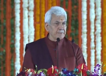 جموں و کشمیر میں ہڑتالی کیلنڈر کی جگہ یونیورسٹی، اسکول کیلنڈر نے لی ہے:سنہا