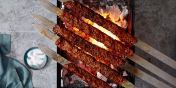 ترکی کے کباب سے کباب تتلیسی تک، کشمیر کے ریستورانوں کی رمضان پیشکش