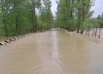 کپواڑہ میں سیلابی صورتحال، رہائشی بستیاں زیر آب، لوگ محفوظ جگہ منتقل