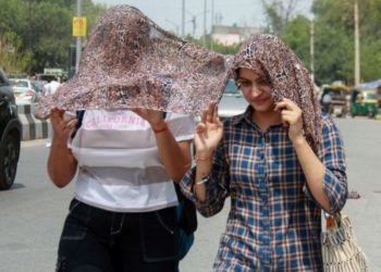 کیا دہلی کے کچھ علاقوں میں درجہ حرارت واقعی ۳ء۵۲ ڈگری سینتی گریڈ درج کیا گیا