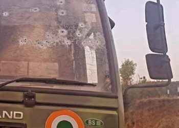 پونچھ میں دہشت گردوں کے حملے میں فضائیہ کے ۴ اہلکار زخمی