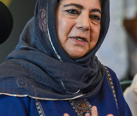 پی ڈی پی کے کارکنوں کو چن چن کر نشانہ بنایا جا رہا ہے :محبوبہ مفتی کا الزام